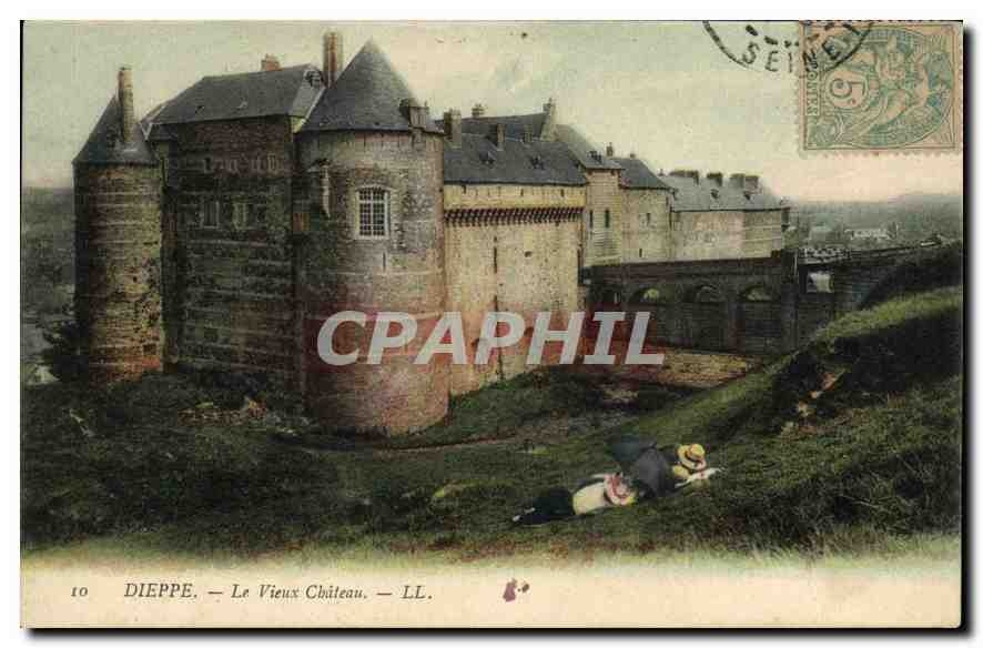 CPA Dieppe Le Vieux Chateau 