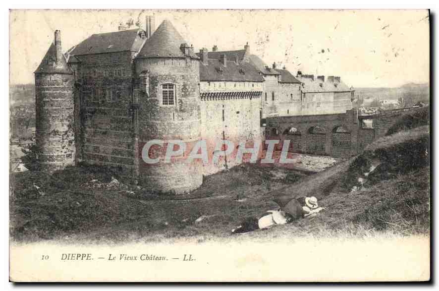 CPA Dieppe Le Vieux Chateau 