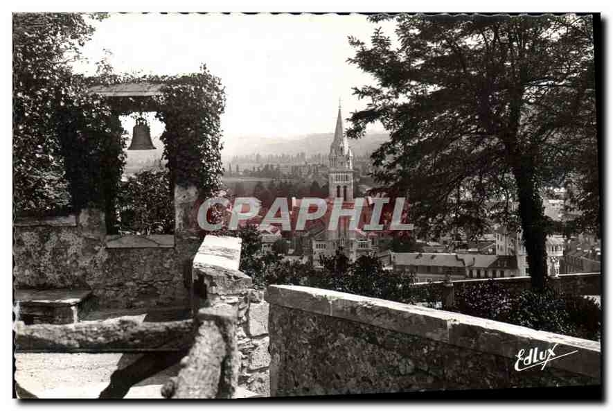 CPA Lourdes Vue prise du Chateau Fort 
