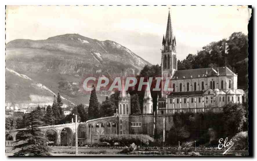 CPA Lourdes Htes Pyrenees La Basilique 