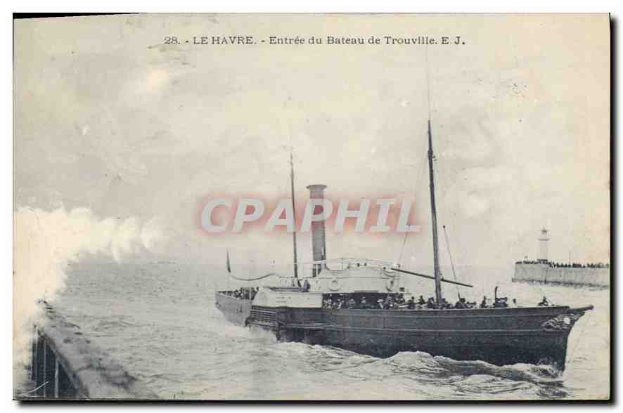 CPA Le Havre Entree du Bateau de Trouville 