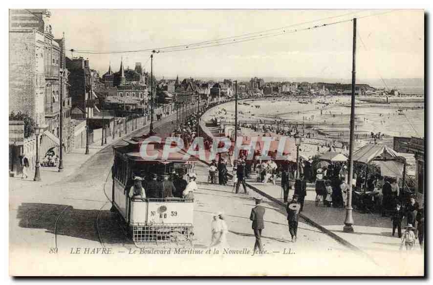 CPA Le Havre le Boulevard Maritime et la Nouvelle Jetee Tramway