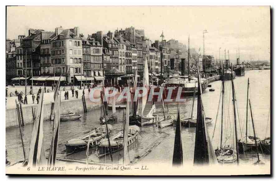 CPA Le Havre Perspective du Grand Quai Bateaux