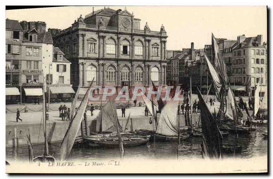 CPA Le Havre le Musee Bateaux