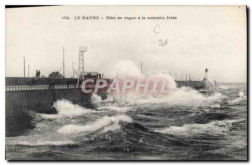 CPA Le Havre Effet de Vague a la Nouvelle Jetee 