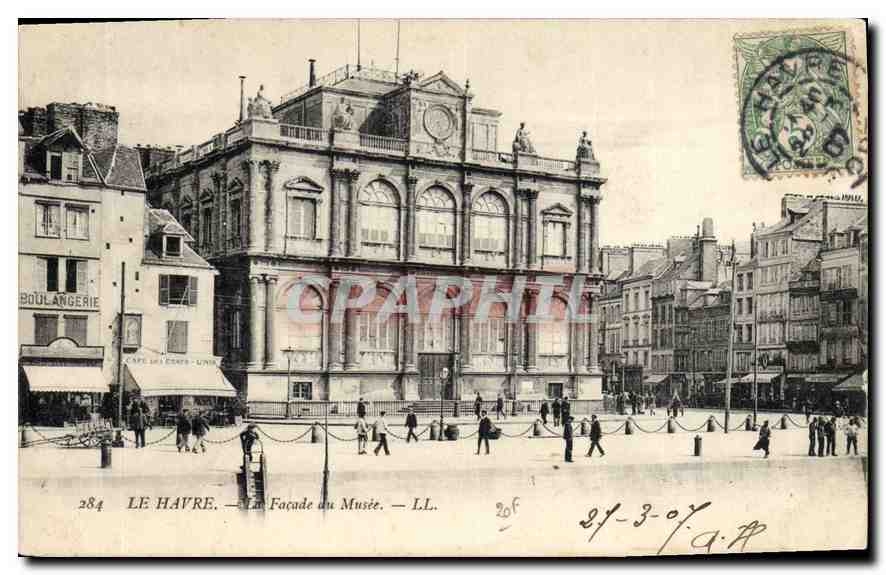 CPA Le Havre la facade du Musee 