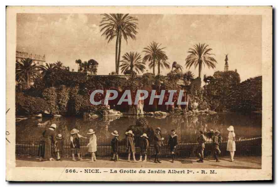 CPA Nice La Grotte du Jardin Albert I 