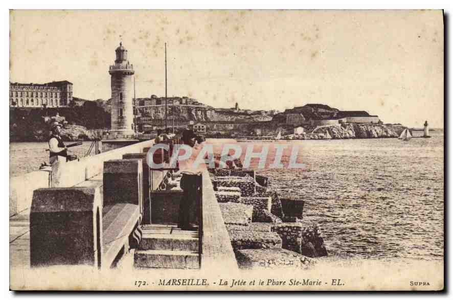 CPA Marseille Le Jetee et le Phare Ste Marie 