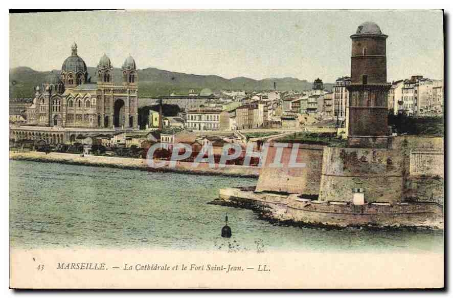CPA Marseille La Cathedrale et le Fort Saint Jean
