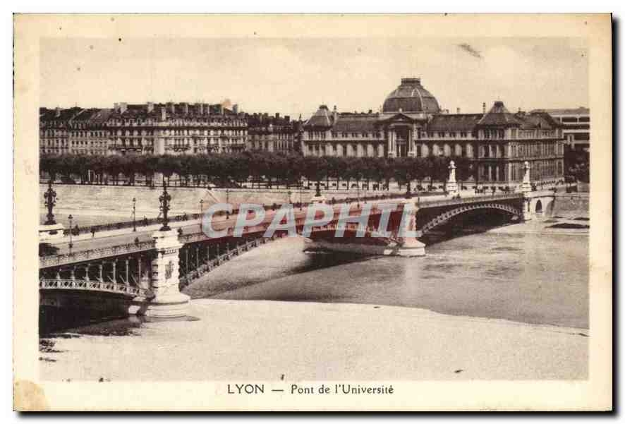 CPA Lyon Pont de l'Universite Tramways Byrrh