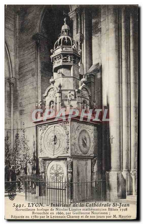 CPA Lyon Interieur de la Cathedrale St Jean Merveilleuse horloge de Nicolas Lippius