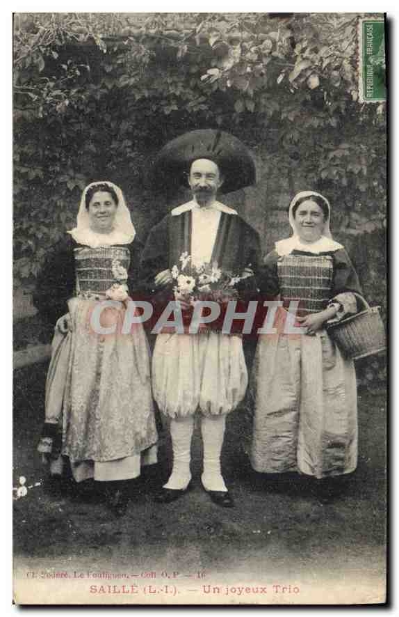 CPA Saille (L L) Un Joyeux Trio Folklore