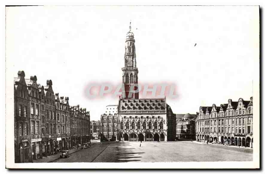 CPA Arras (P de C) La Petite Place et Hotel de Ville