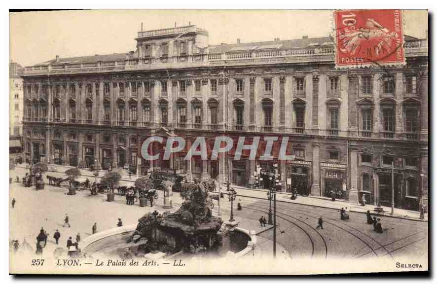 CPA Lyon Le Palais des Arts