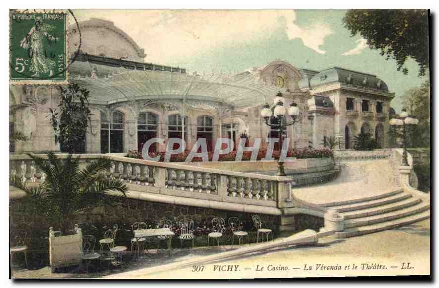 CPA Vichy Le Casino La veranda et le Theatre