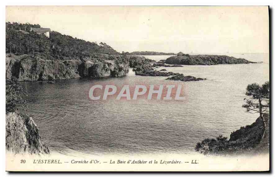 CPA L'Esterel Corniche d'Or la Baie d'Antheor et la Lezardiere