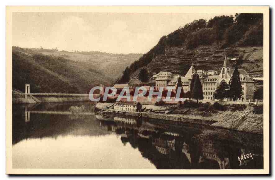 CPA Valles de la Truyers Cantal Barrage de Sarrans l'Hospice des incurables de la Deveze