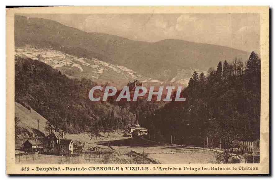 CPA Dauphine Route de Grenoble a Vizille l'Arrivee d Uriage les Batus et le Chateau 