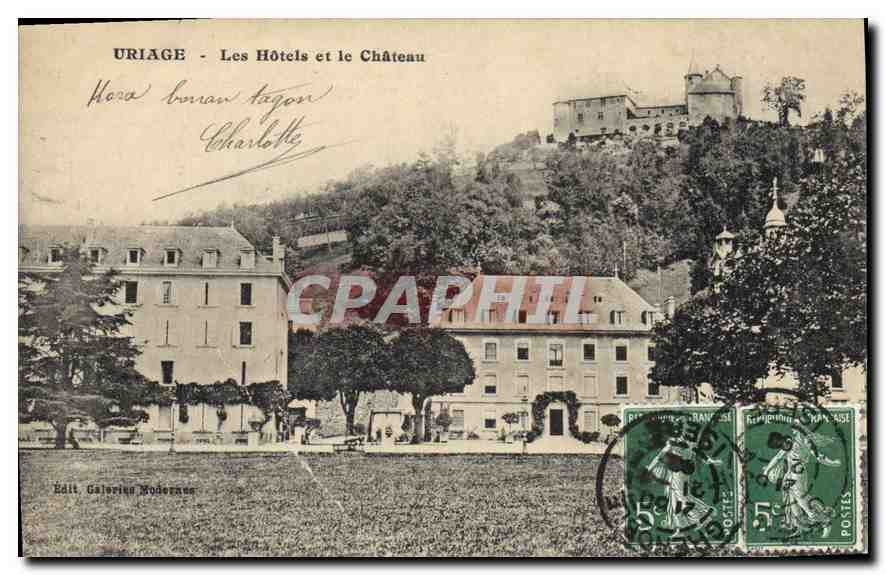 CPA Uriage Les Hotels et le Chateau