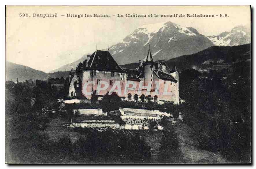CPA Dauphine Uriage les Bains Le Chateau et le massif de Belledonne