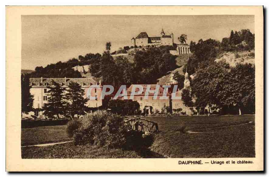 CPA Dauphine Uriage et le Chateau 