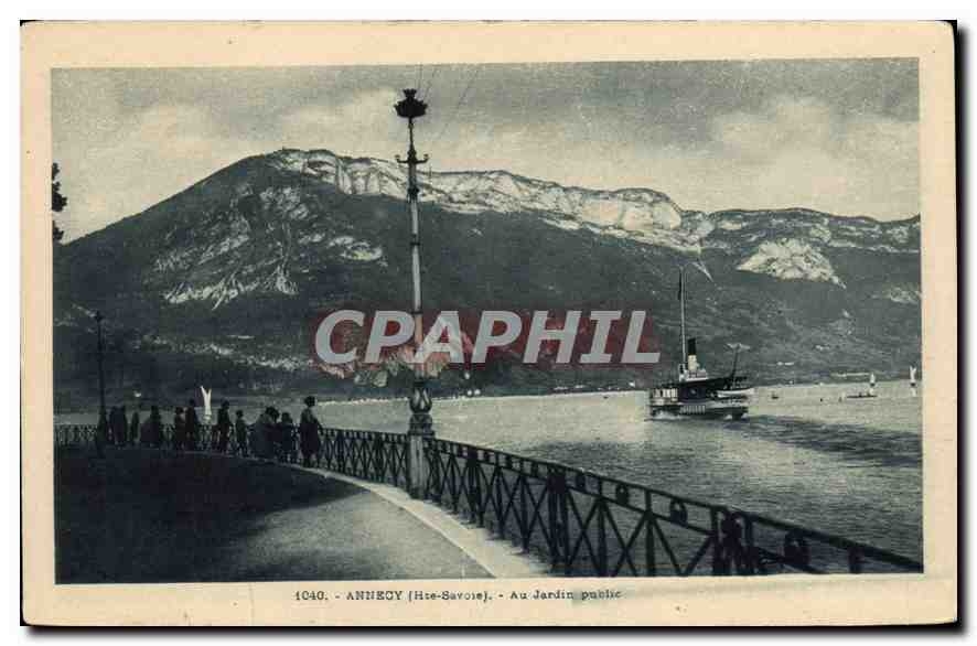 CPA Annecy Hte Savoie Au Jardin public Bateau
