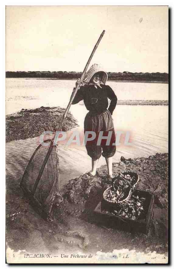 CPA Arcachon une Pecheuse 