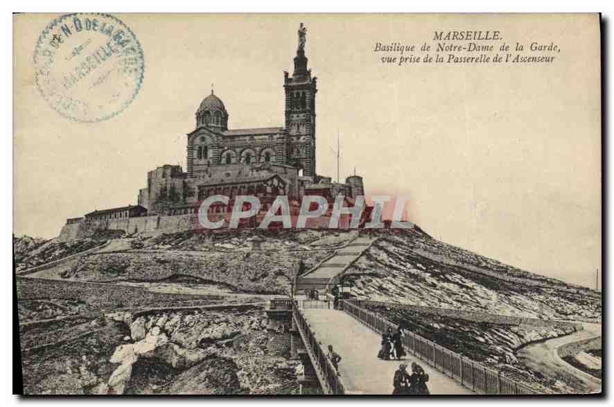 CPA Marseille Basilique de Notre Dame de la Garde vue prise de la Passerelle de l'Ascenseur 