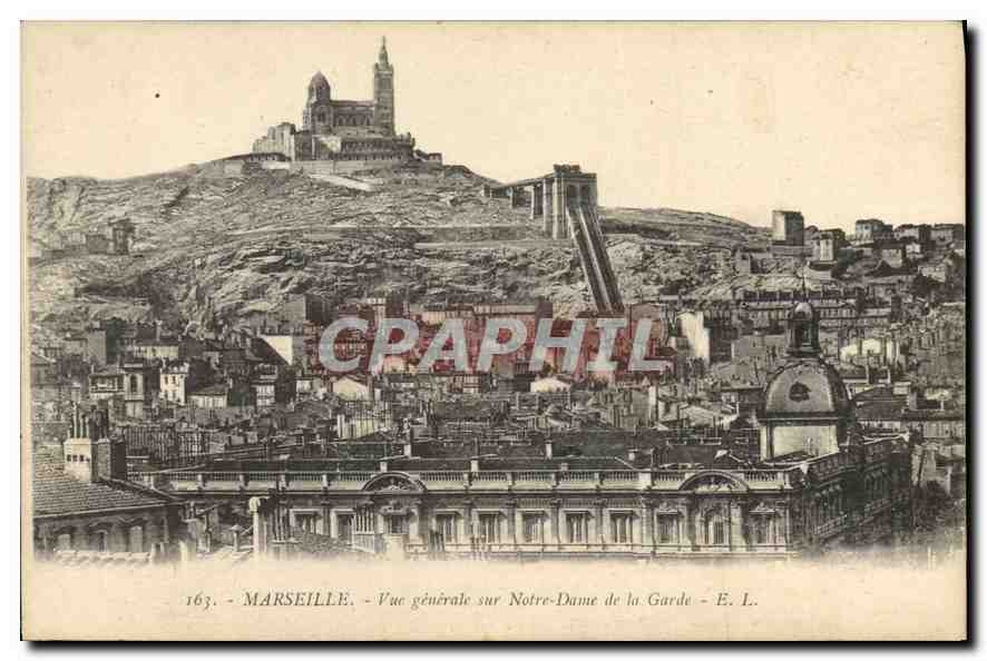 CPA Marseille vue generale sur Notre Dame de la Garde