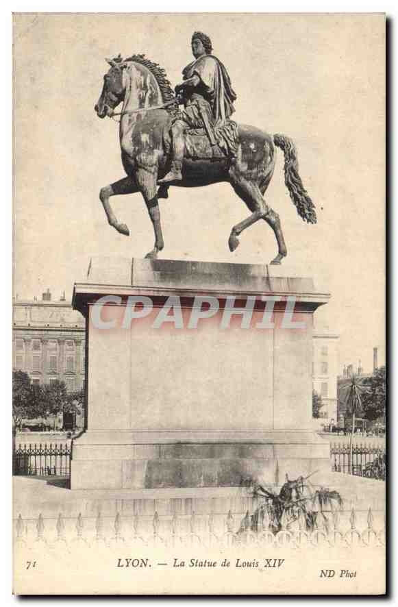 CPA Lyon la statue de Louis XIV 