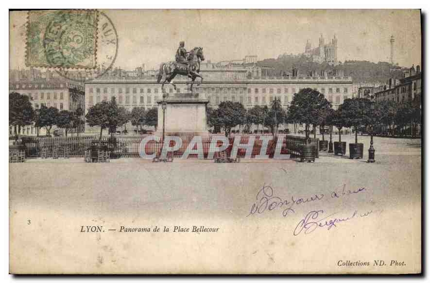 CPA Lyon Panorama de la Place Bellecour 
