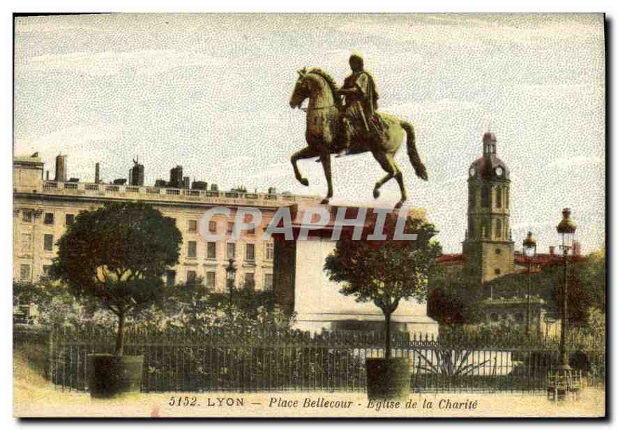 CPA Lyon place Bellecour eglise de la Charite
