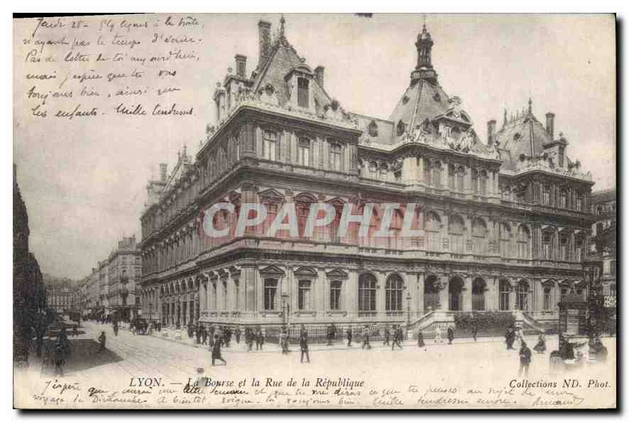 CPA Lyon La Bourse et la Rue de la Republique 