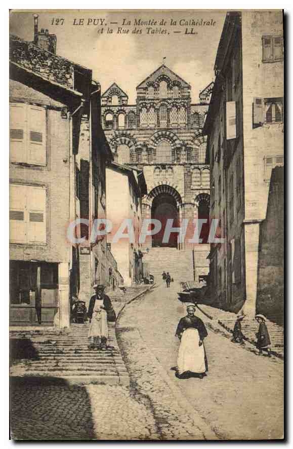 CPA Le Puy La Montee de la Cathedrale de la Rue des Tables