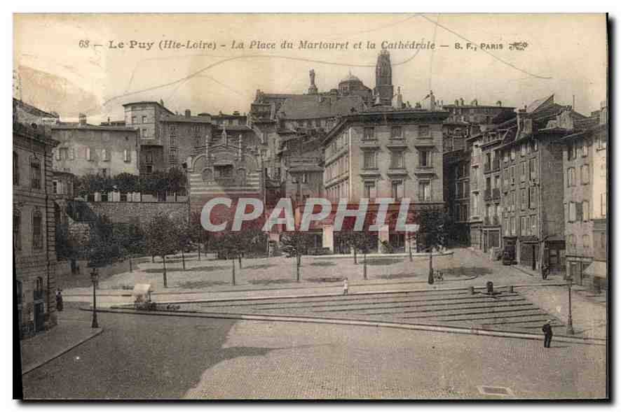 CPA Le Puy Hte Loire La Place du Martouret et la Cathedrale 