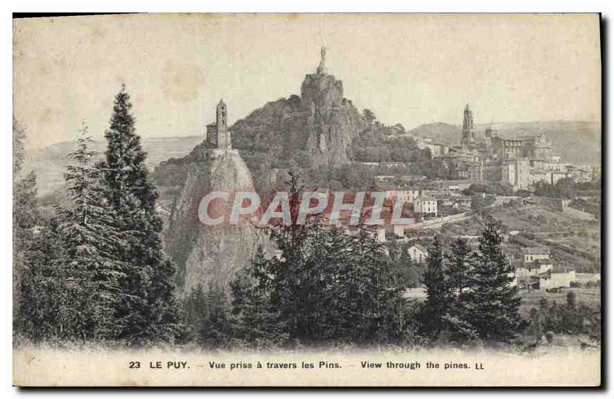 CPA Le Puy Vue prise a travers les Pins 