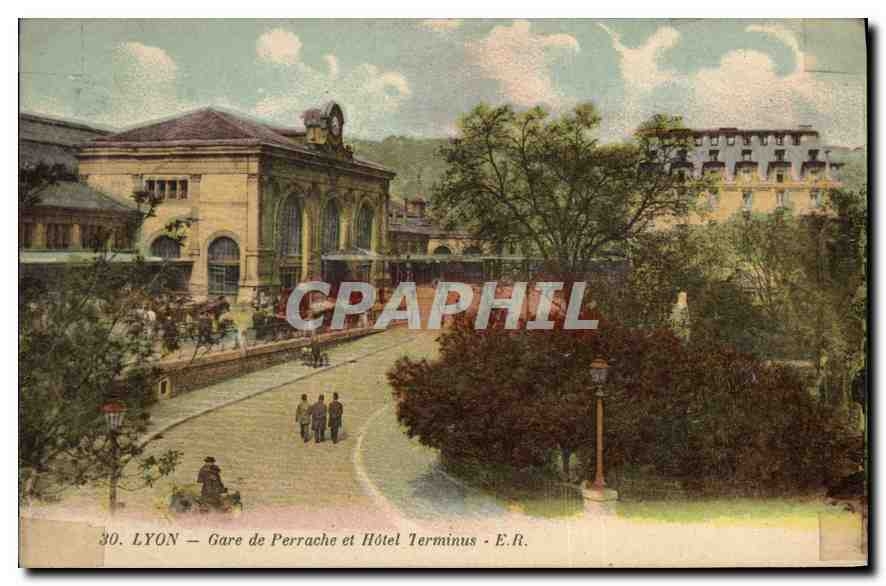 CPA Lyon Gare de Perrache et Hotel Terminus 