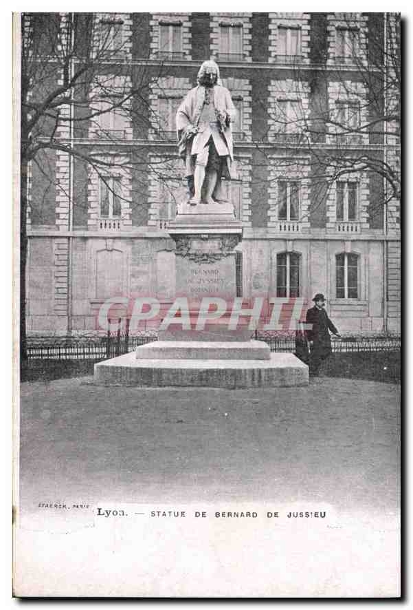 CPA Lyon Statue de Bernard de Jussteau 