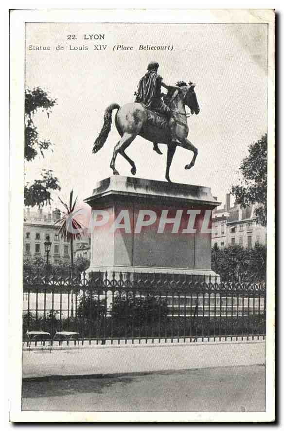 CPA Lyon Statue de Louis XIV Place Bellecour 