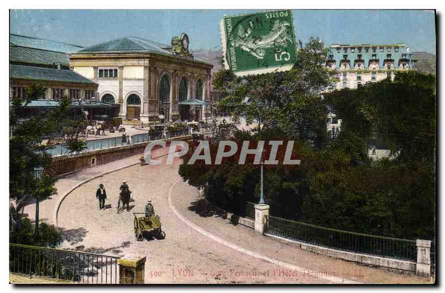 CPA Lyon Gare de Perrache et Hotel Terminus