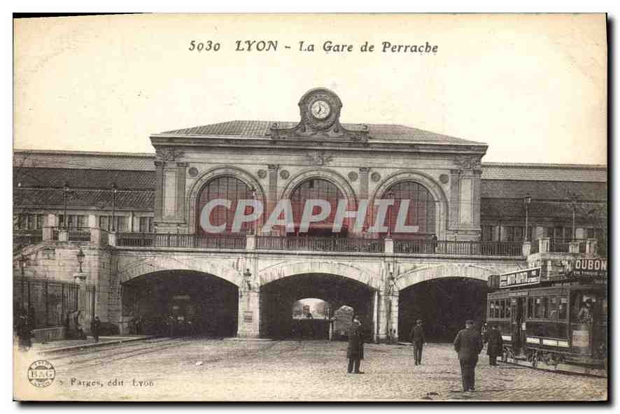 CPA Lyon La Gare de Perrache Tramway