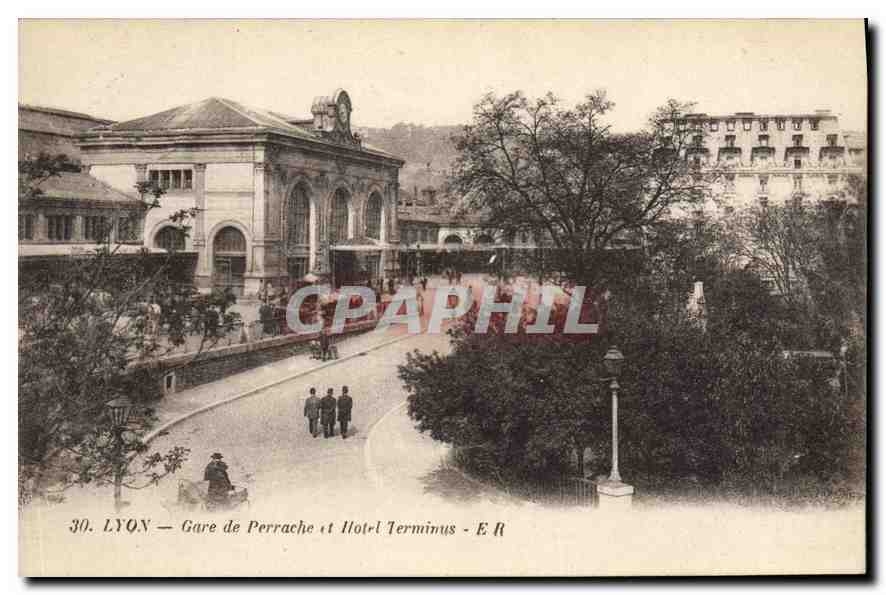 CPA Lyon Gare de Perrache et Hotel Terminus 