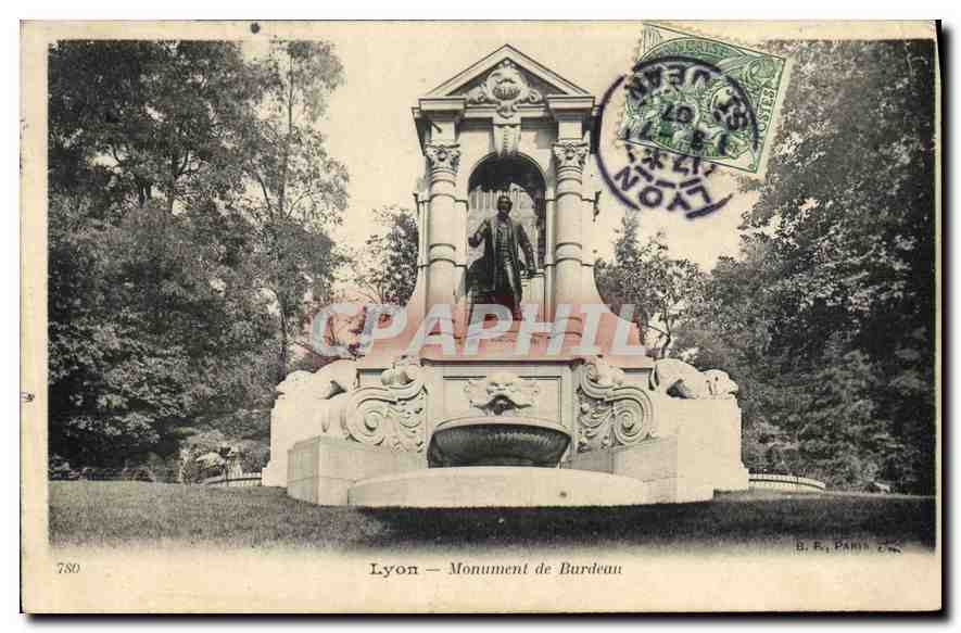 CPA Lyon Monument de Burdeau 
