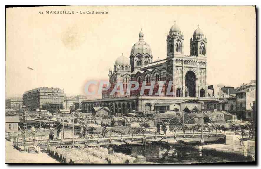 CPA Marseille La Cathedrale 