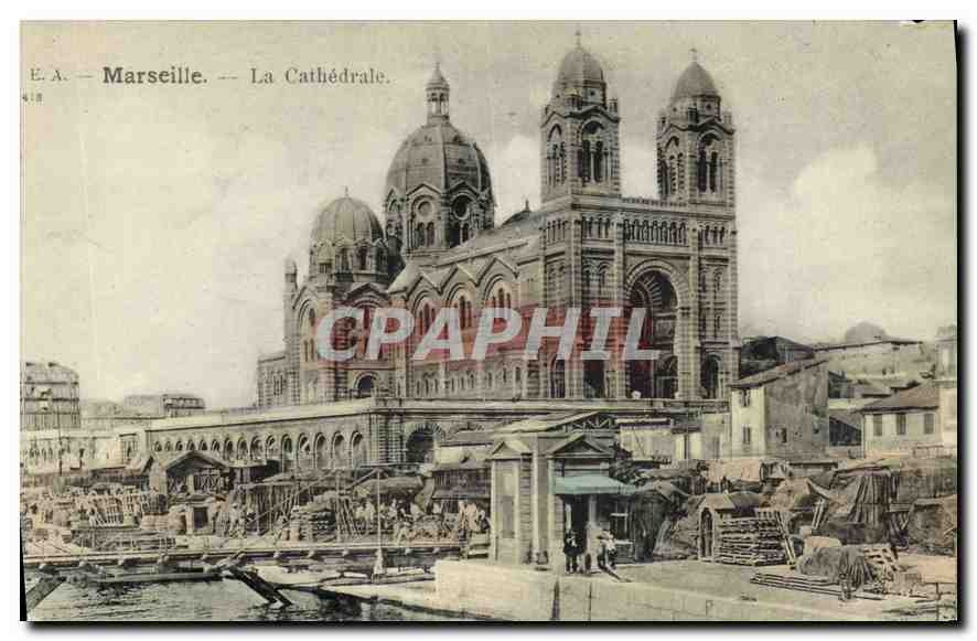 CPA Marseille La Cathedrale 