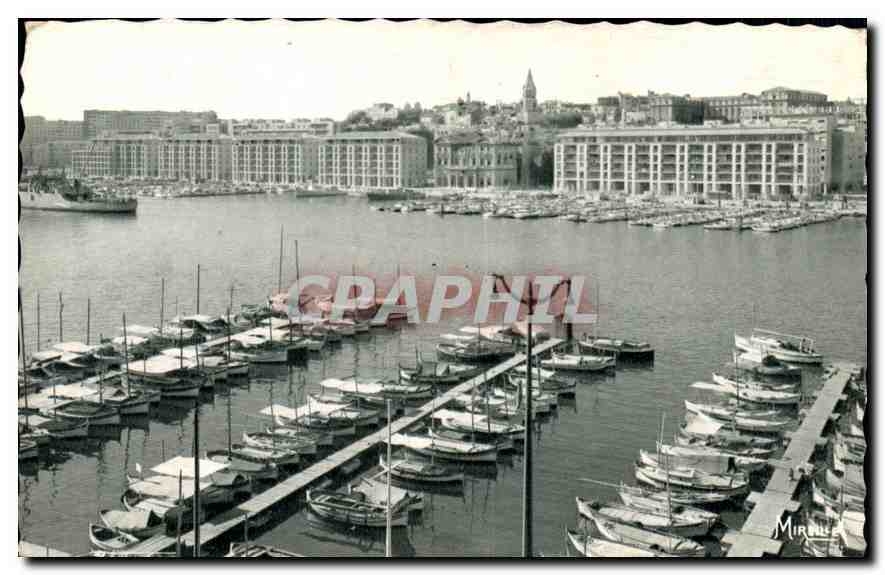 CPA Marseille Un coin du Vieux Port 