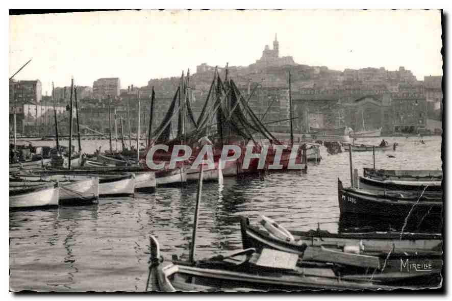 CPA Marseille Le Vieux Port et Notre Dame de la Garde 
