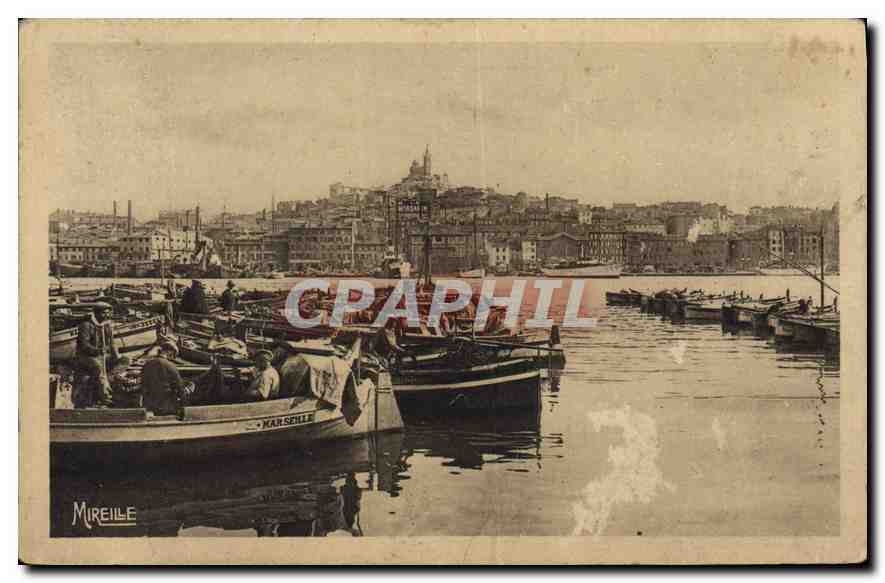 CPA Marseille Notre Dame de la Garde vue du Quai du Port