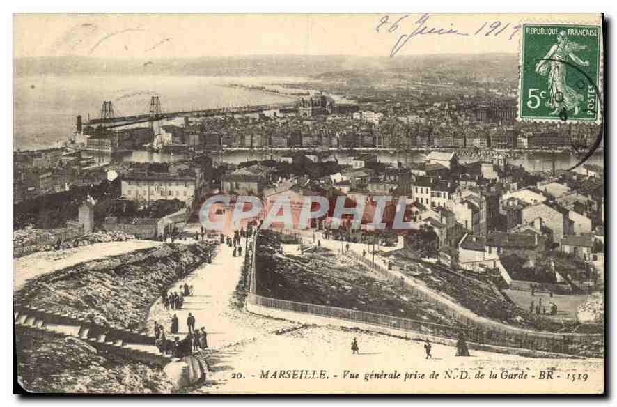 CPA Marseille Vue generale prise de Notre Dame de la Garde
