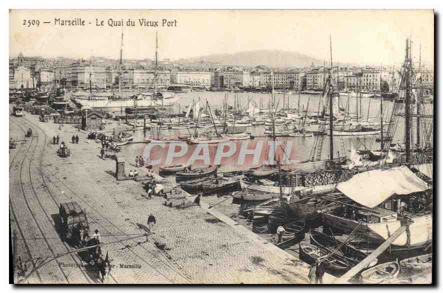 CPA Marseille Le Quai du Vieux Port 